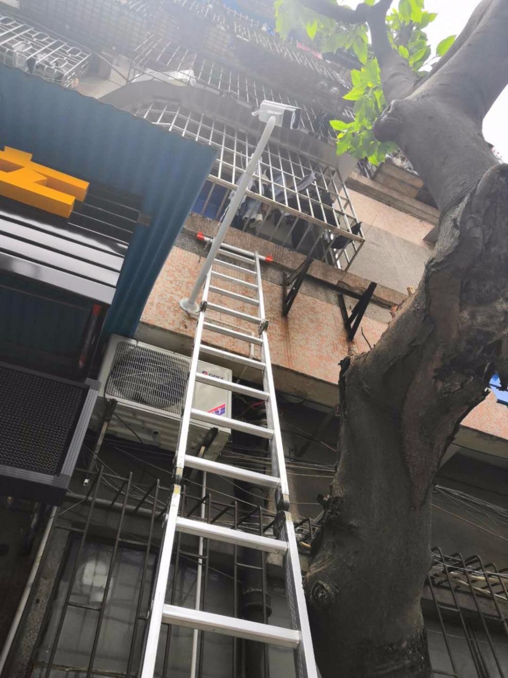 佛山禪城燎東社區(qū)消防通道整改及安裝監(jiān)控系統(tǒng)